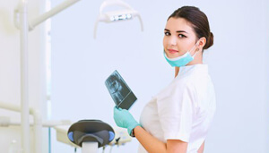 Имплантация зубов относится к дорогостоящим видам лечения thumbnail