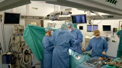 Уральский клинический лечебно-реабилитационный центр им.В.В.Тетюхина