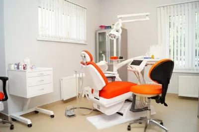 Стоматологическая клиника Dental Hall