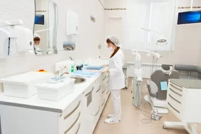 Семейная стоматологическая клиника на улице Аношкина, 10