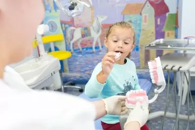 Семейная стоматология на улице Серова