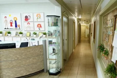 Семейная стоматология на улице Серова