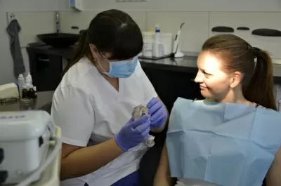 Семейная стоматология на улице Серова