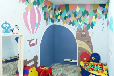 Семейная стоматология на улице Серова