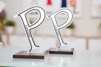 Семейная стоматология на улице Серова