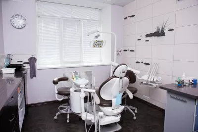 Семейная стоматология на улице Серова