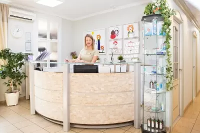 Семейная стоматология на улице Серова