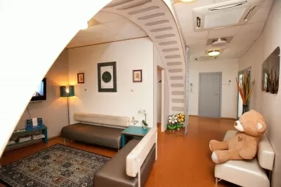 Центр стоматологии на проспекте Дзержинского