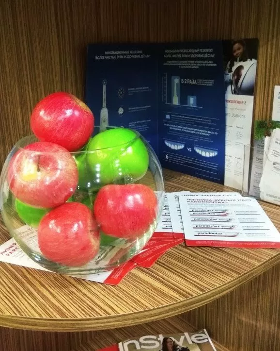 Семейная стоматология на улице Гребенщикова, 13