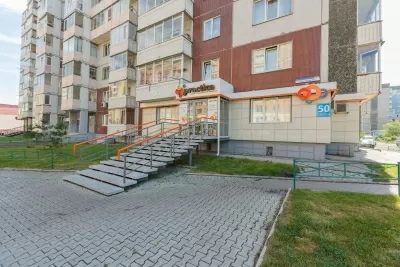 Клиника стоматологической имплантации Practica