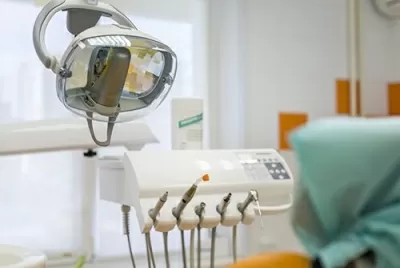 Клиника стоматологической имплантации Practica