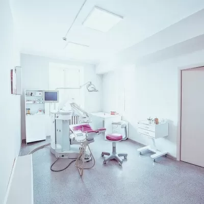 Центр профессиональной стоматологии на Сахалинской улице