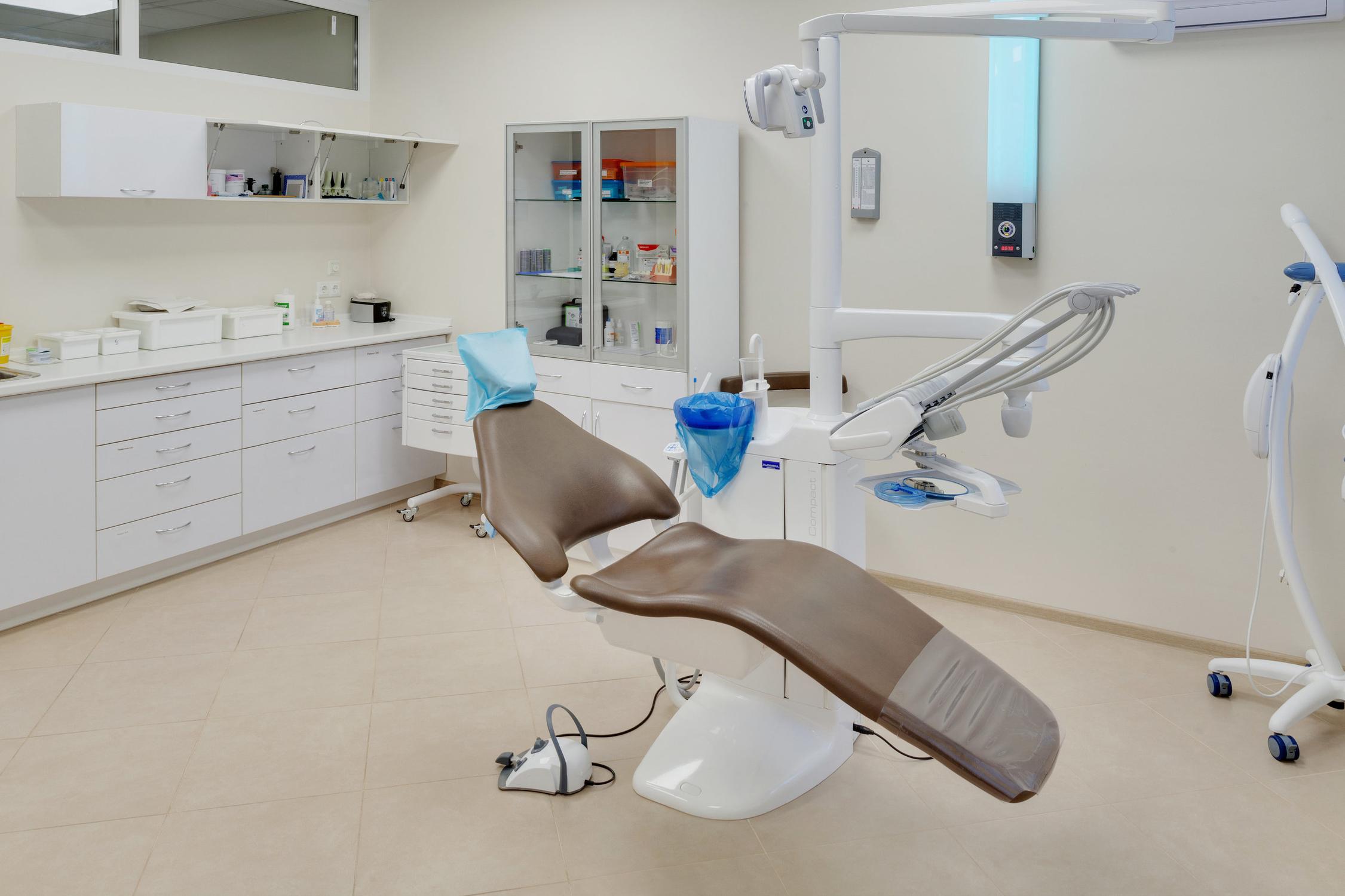 Династия стоматологическая клиника дальнегорск