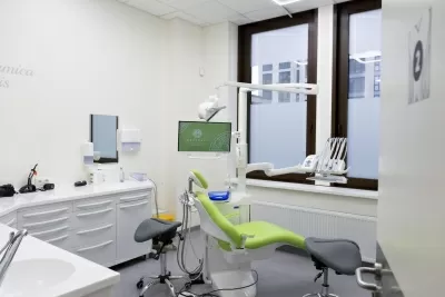 Пародонтологический центр Максима Копылова MaxTreat