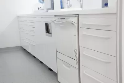 Пародонтологический центр Максима Копылова MaxTreat