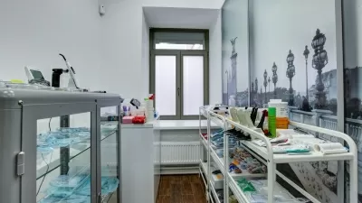 Стоматология Лев