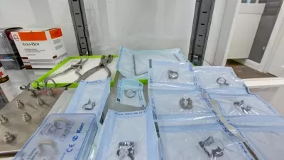 Стоматология Лев