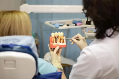 Лагуна Стом