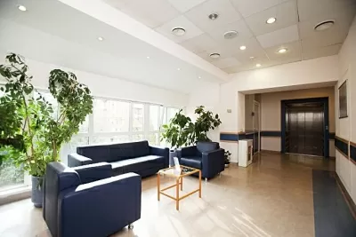 Клинико-диагностический центр МЕДСИ