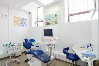 Стоматология Все свои!