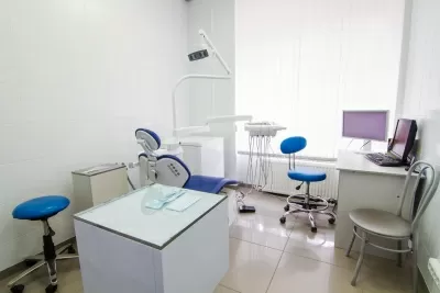 Стоматология Все свои!