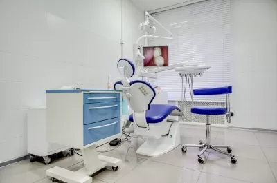 Стоматология Все свои!