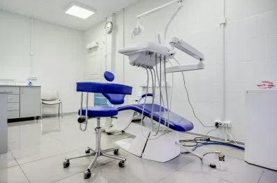 Стоматология Все свои!