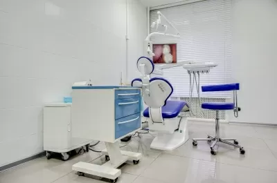 Стоматология Все свои!