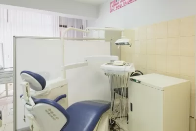 Стоматология Все свои!