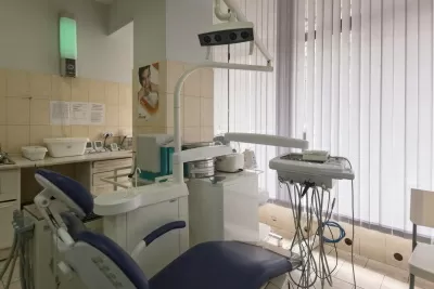 Стоматология Все свои!