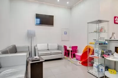 Стоматология Все свои!