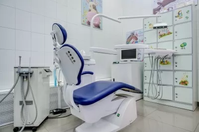 Стоматология Все свои!