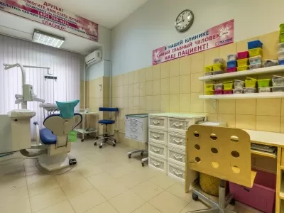 Стоматология Все свои!