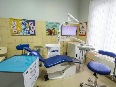 Стоматология Все свои!