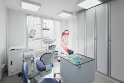 Стоматология Все свои!