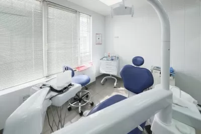 Стоматология Все свои!