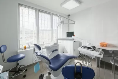 Стоматология Все свои!