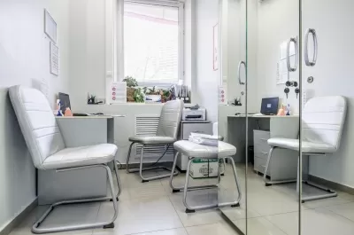 Стоматология Все свои!