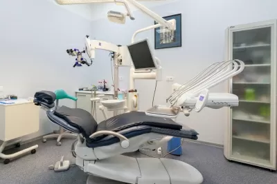 Профессорская авторская стоматологическая клиника