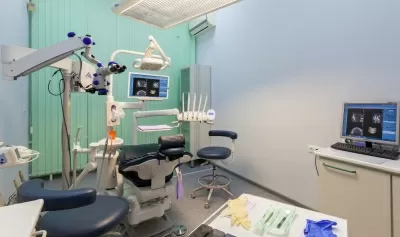 Профессорская авторская стоматологическая клиника