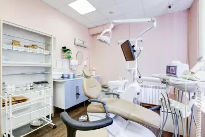 Медицинский стоматологический центр Стоматология 1989