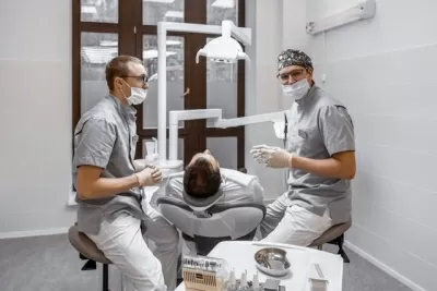 Клиника дентальной имплантологии и хирургии Refformat