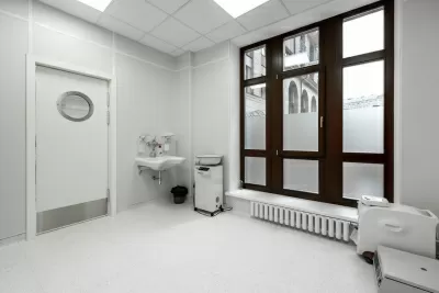 Клиника дентальной имплантологии и хирургии Refformat