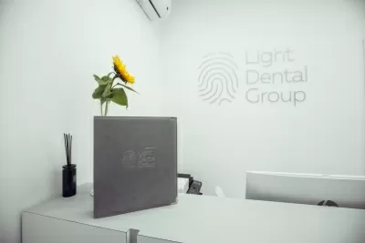 Light Dental Group