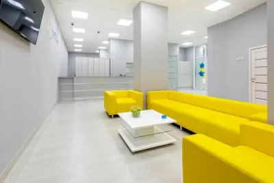 Клиника стоматологии и косметологии Улыбайся