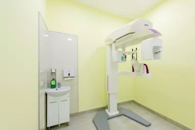 Клиника стоматологии и косметологии Улыбайся