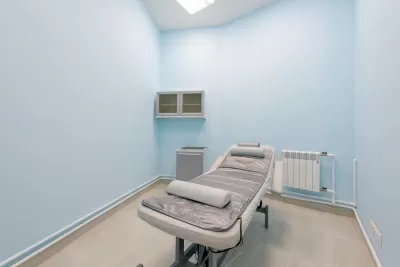 Клиника стоматологии и косметологии Улыбайся