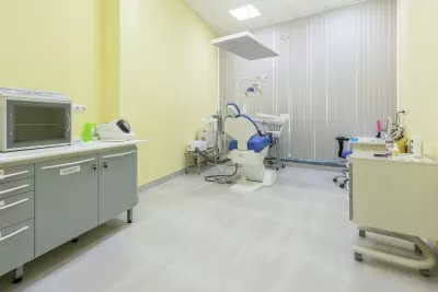 Клиника стоматологии и косметологии Улыбайся