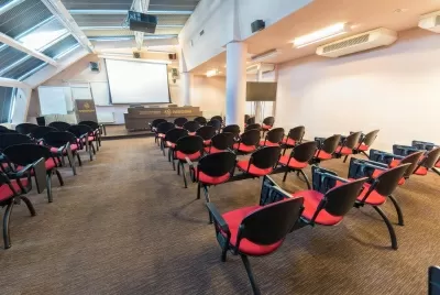 Международная клиника МЕДСИ