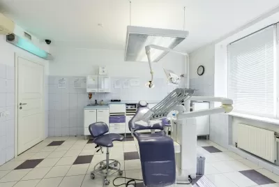 Первая семейная стоматология Петербурга